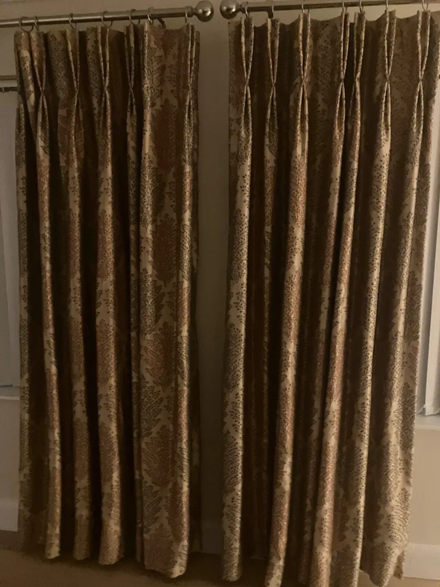 Curtains - Image 1