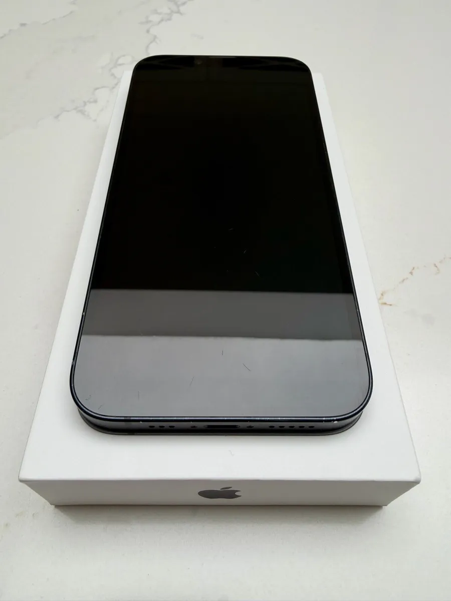 Apple iPhone 14 128GB Midnight - Image 2