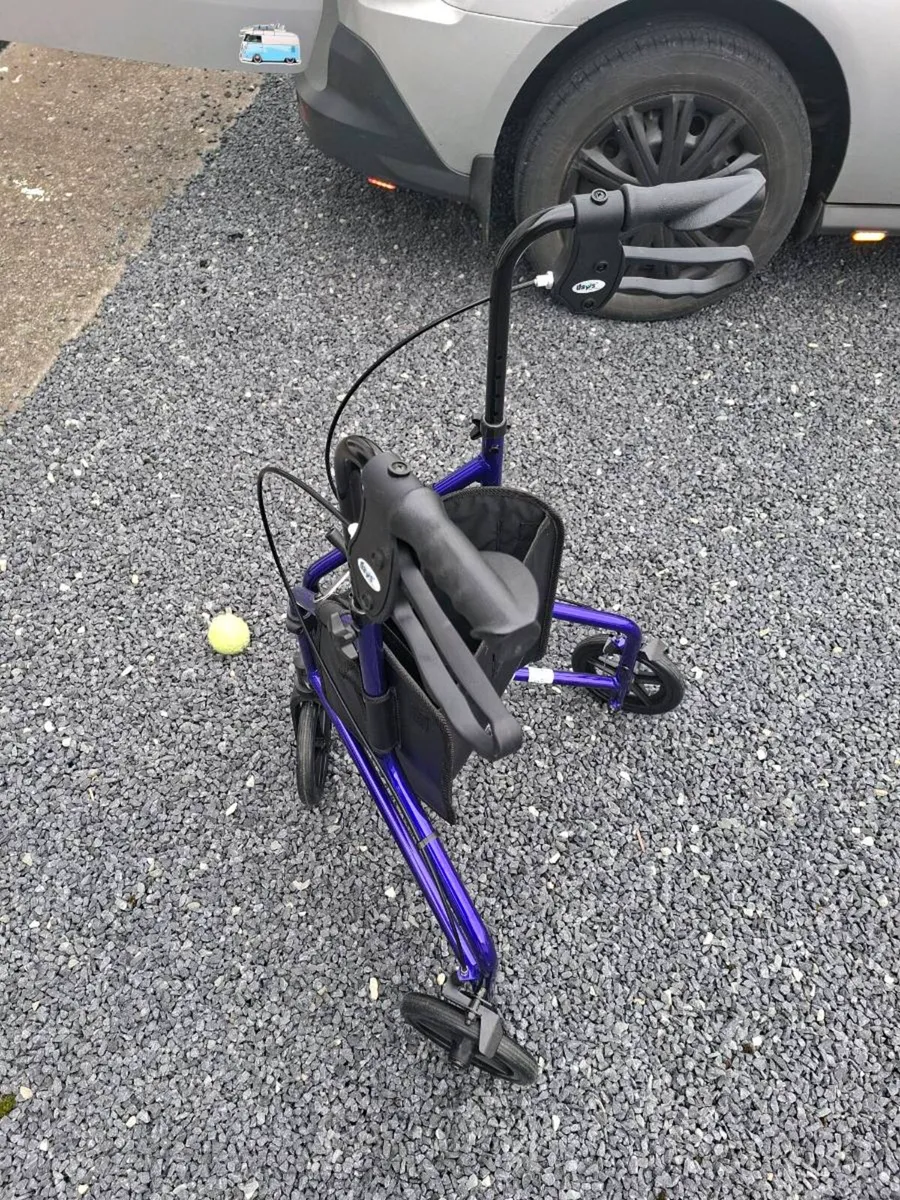 3 wheeler walker - Image 3