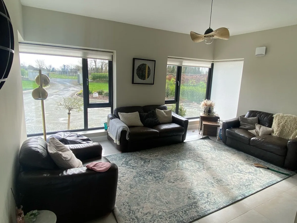 3 piece genuine leather suite - Image 1