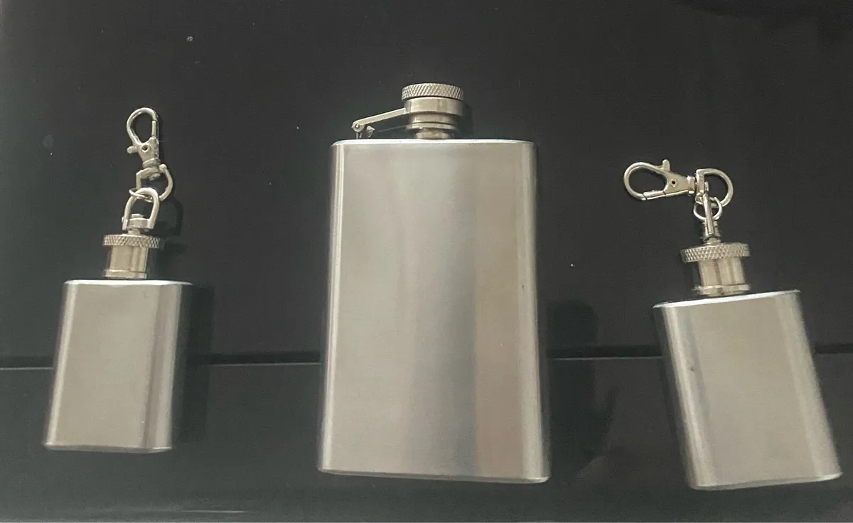 Hip Flask Set - Image 1