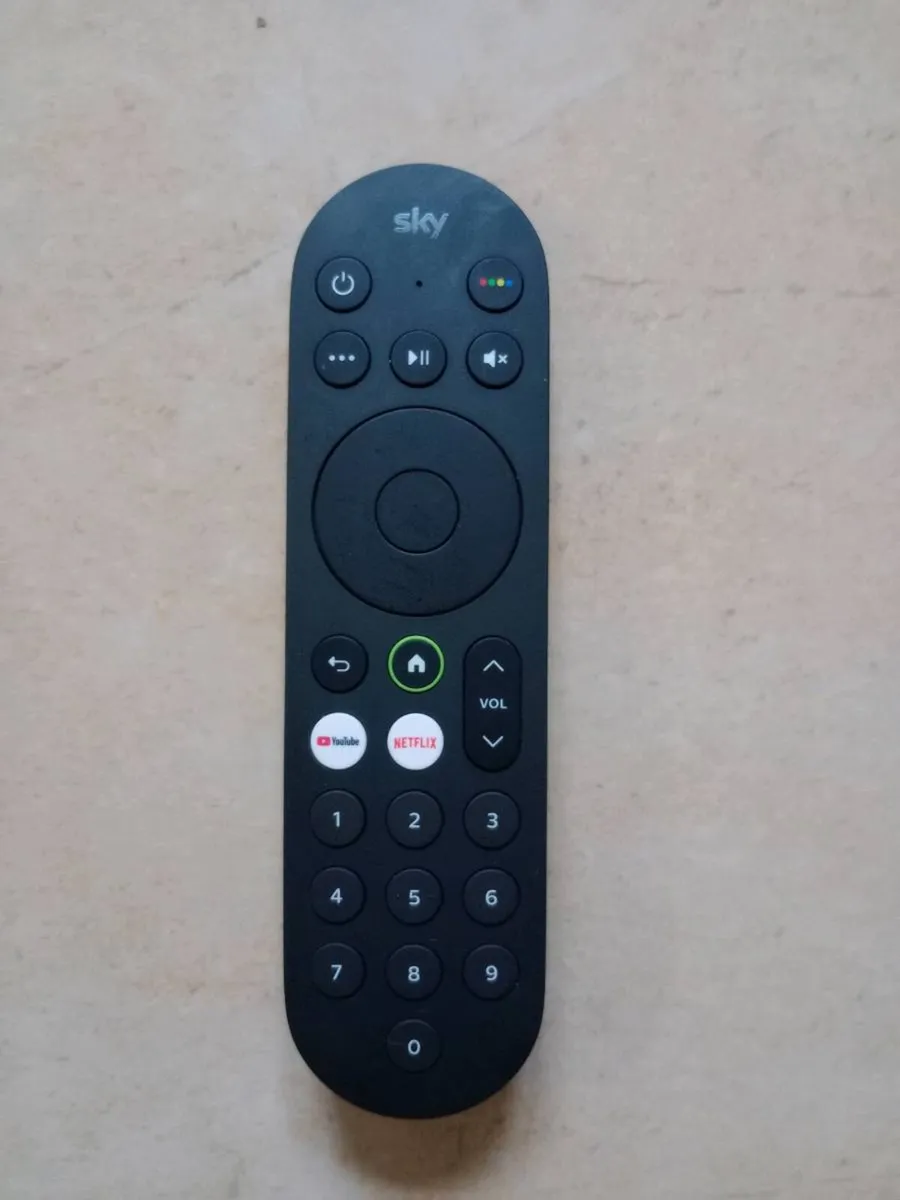 43" Sky Glass TV QLED 4K UHD - Image 4