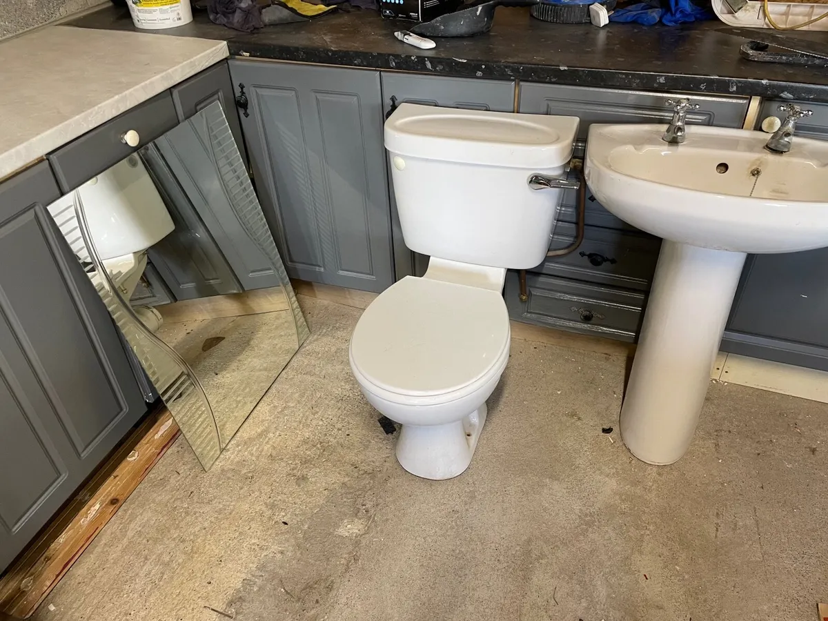 Toilet and sink - Image 2