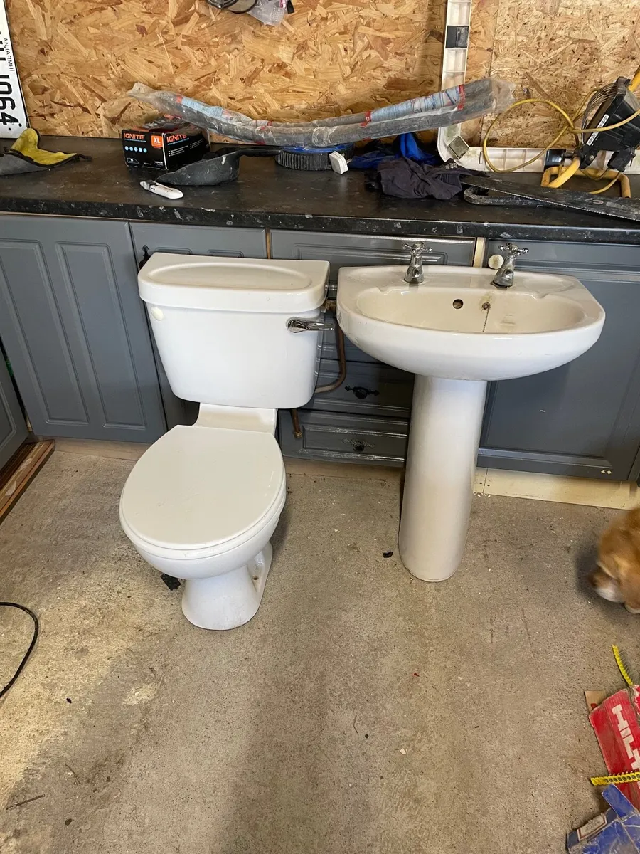 Toilet and sink - Image 4