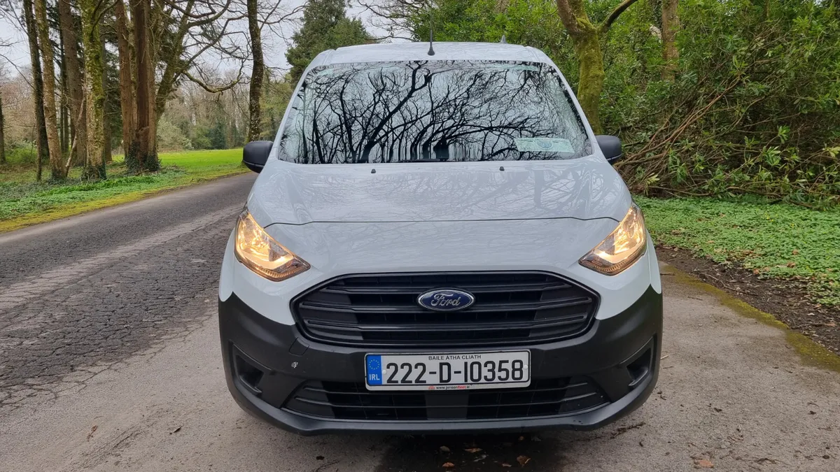 222 Ford Transit Connect 1.5Tdci Lwb No vat - Image 2