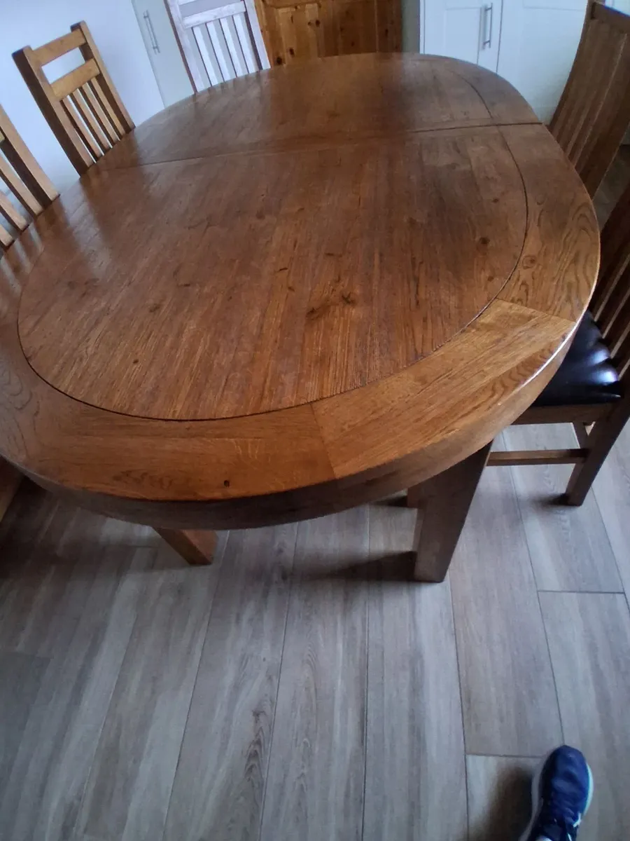 Kitchen table & chairs - Image 4