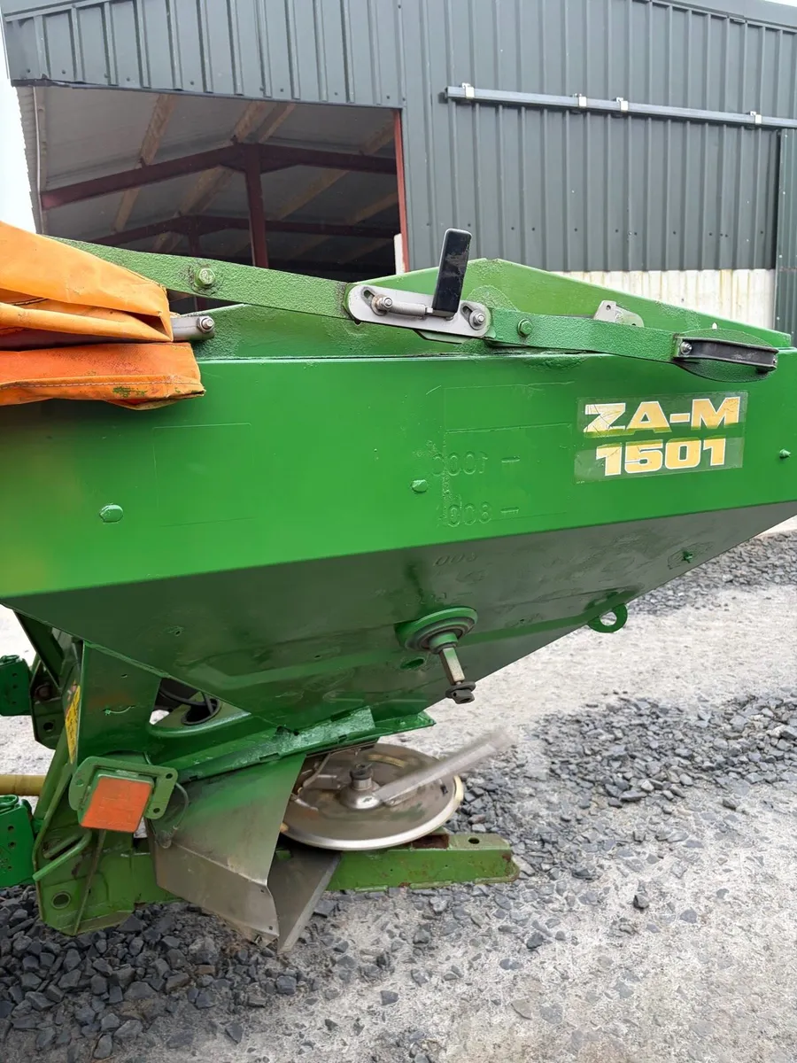 Amazone manure spreader - Image 4