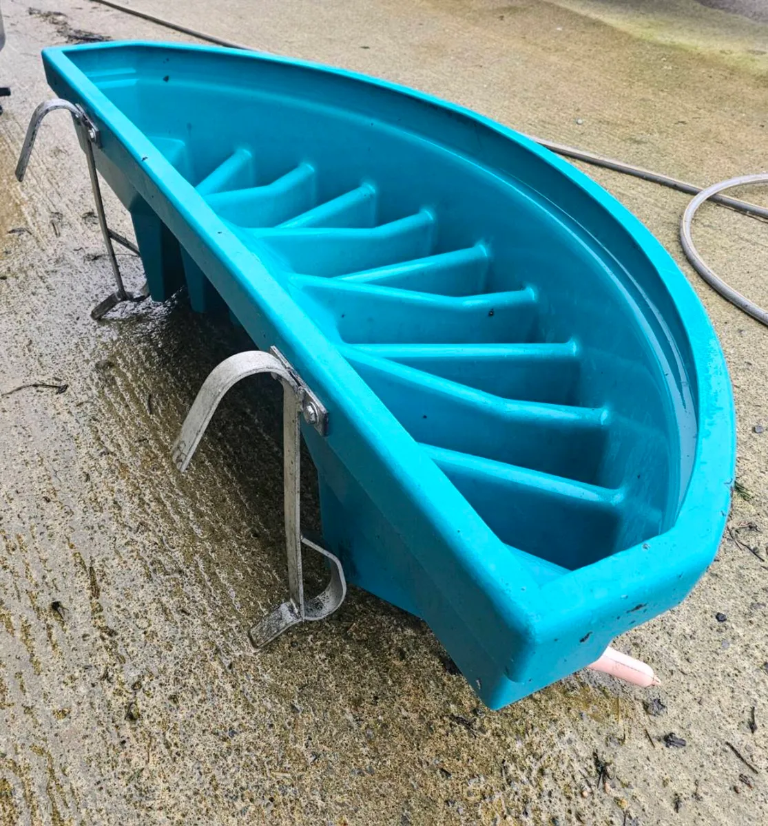 Compartment Calf Feeder With Peach Teats - Image 3