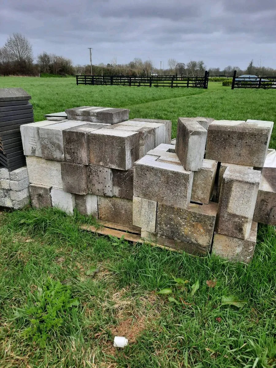 Solid blue limestone blocks - Image 1