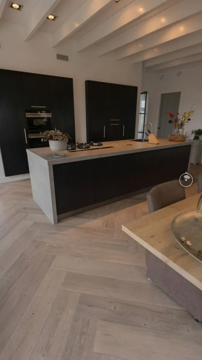 Tiler Tiling Tiles - Image 4