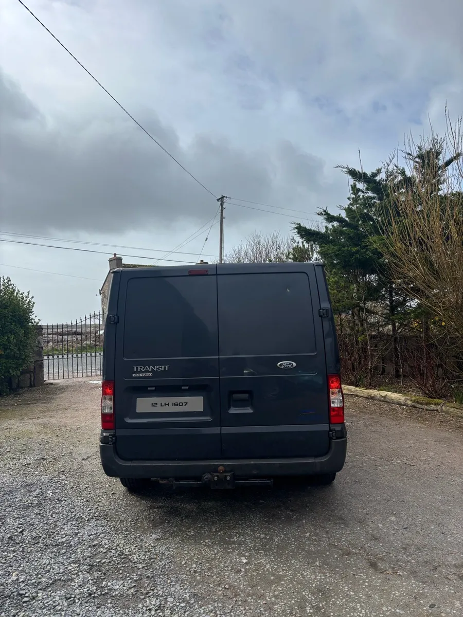 Ford Transit - Image 4