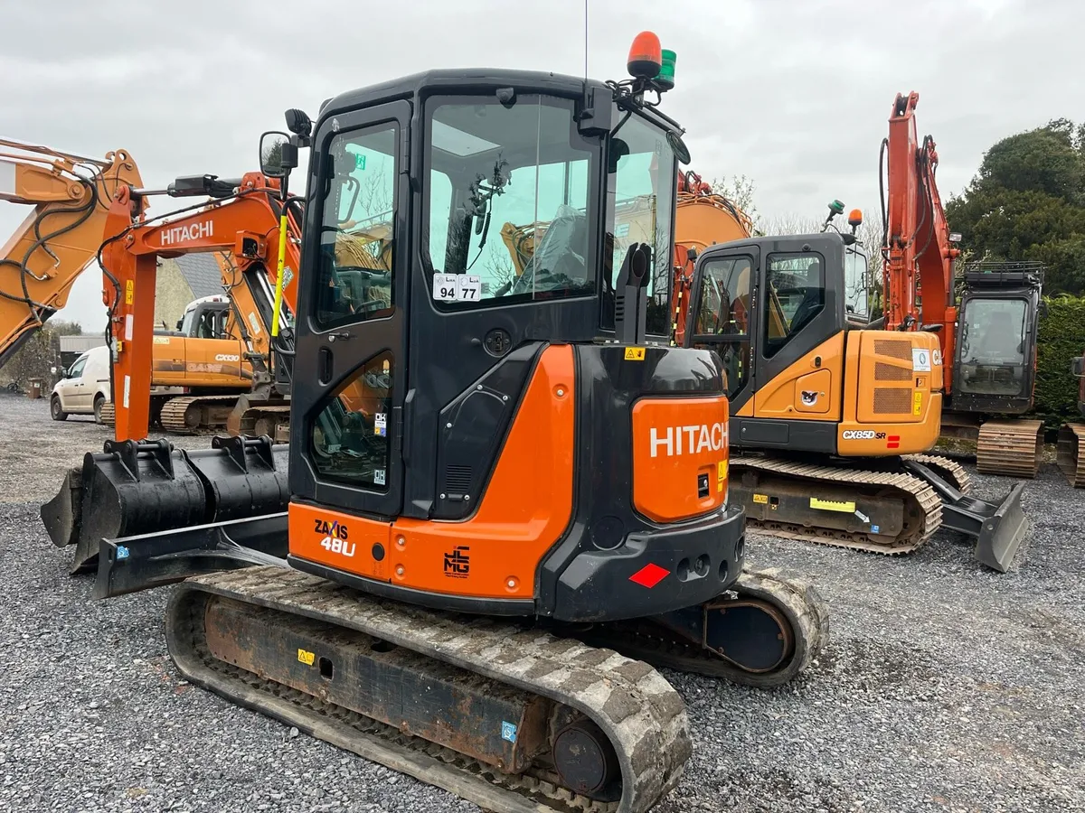 Mini excavators - Image 1