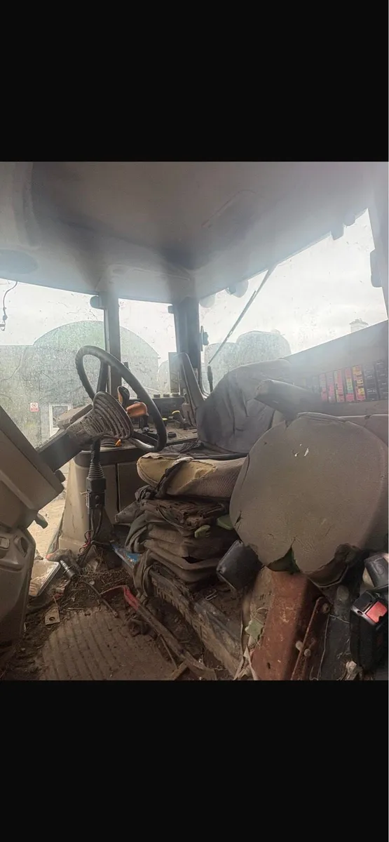 John Deere 6320 - Image 2