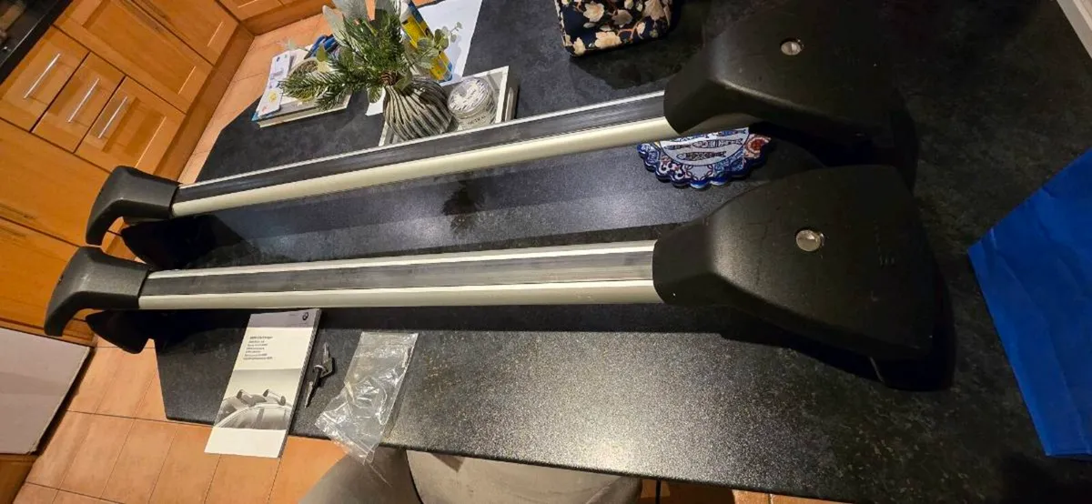 Genuine BMW 5 series F10 Roof Bars 82712150092 - Image 3