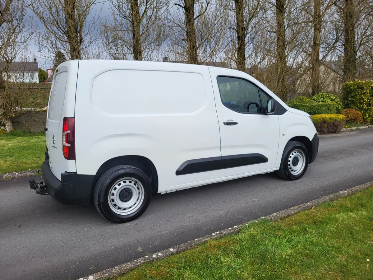 Peugeot Partner     3 seater - Image 2