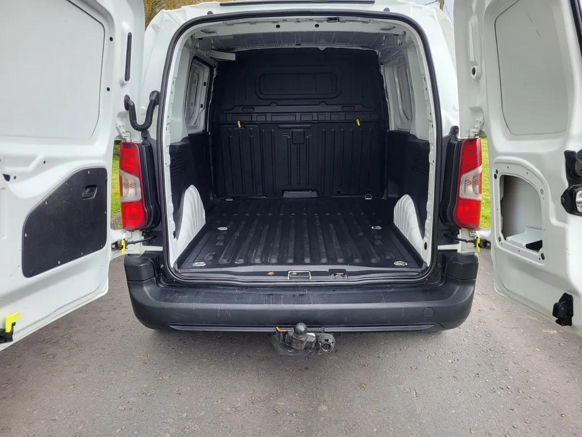 Peugeot Partner     3 seater - Image 4