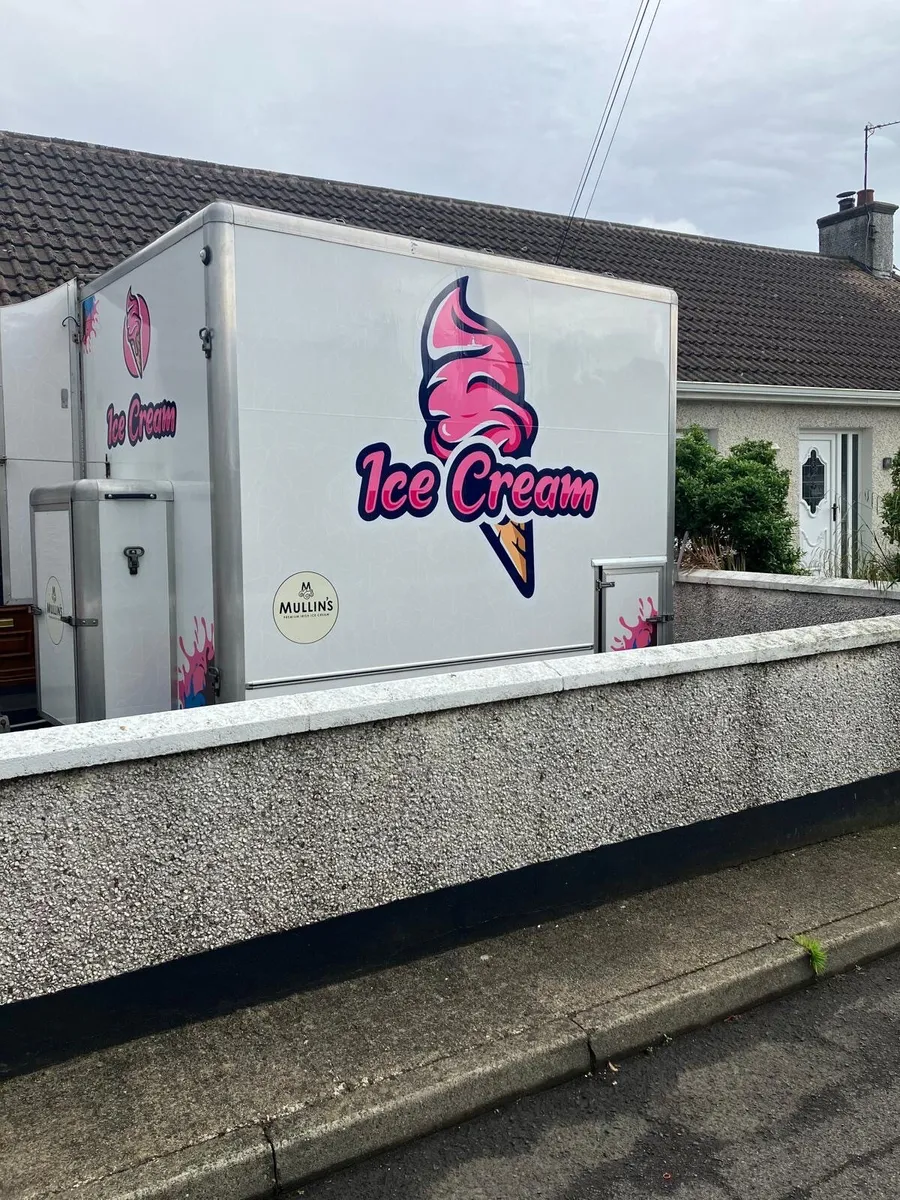 COFFEE AND ICE CREAM TRAILER - Image 3