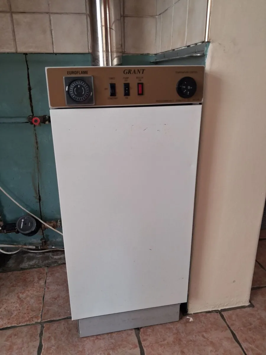 Oil boiler - Image 1