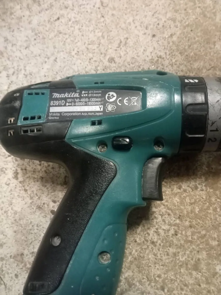 Two mikitta battery operated screw guns - Image 4