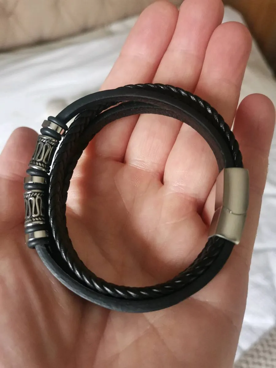 Men's Stylish Silver and Black Bracelet - Image 2