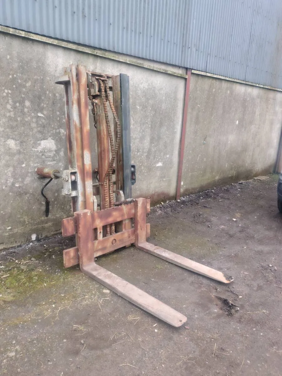 Forklift Mast - Image 2