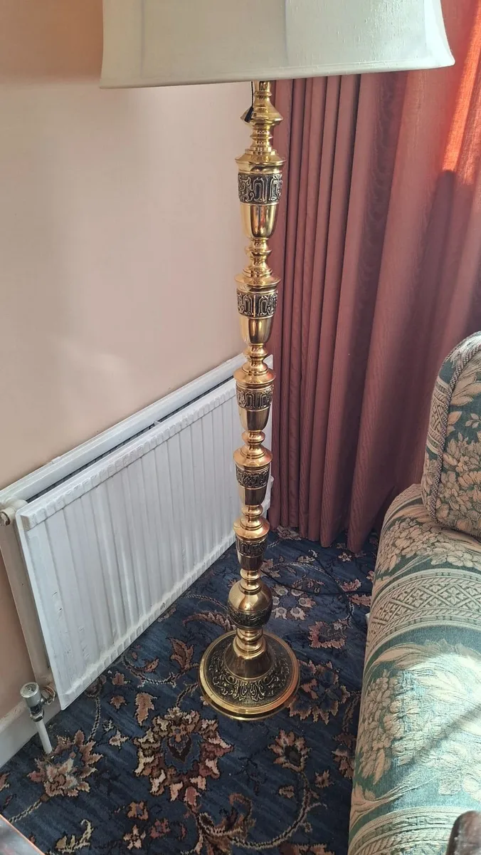 Exquisite Japanese Brass Standard lamp - Image 1