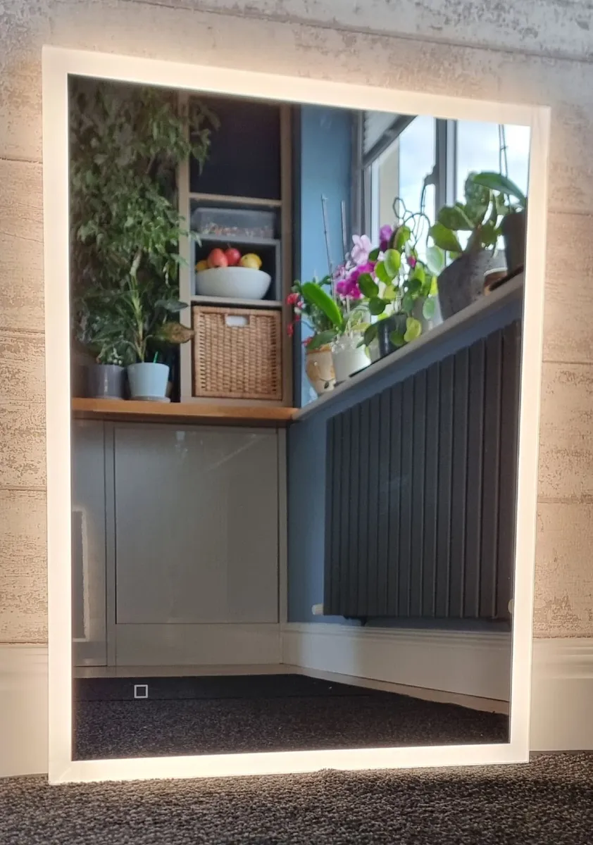 LED Bathroom Mirror 60x80cm Antifog Defogger - Image 2