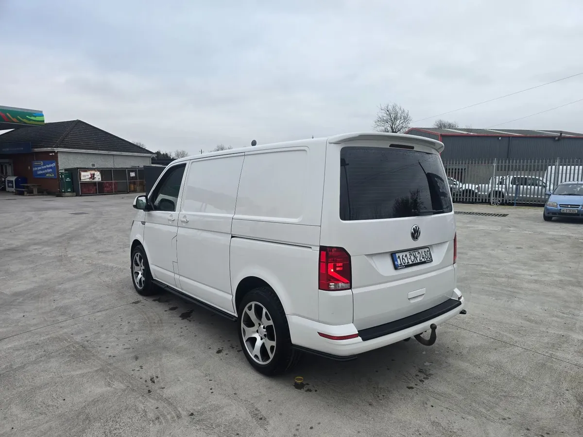Volkswagen Transporter 2016 - Image 3