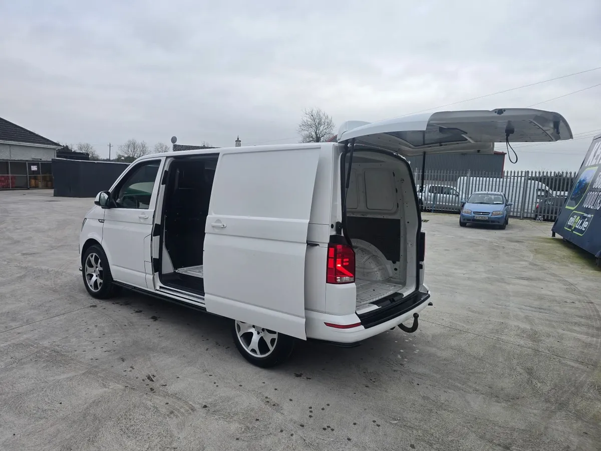 Volkswagen Transporter 2016 - Image 4