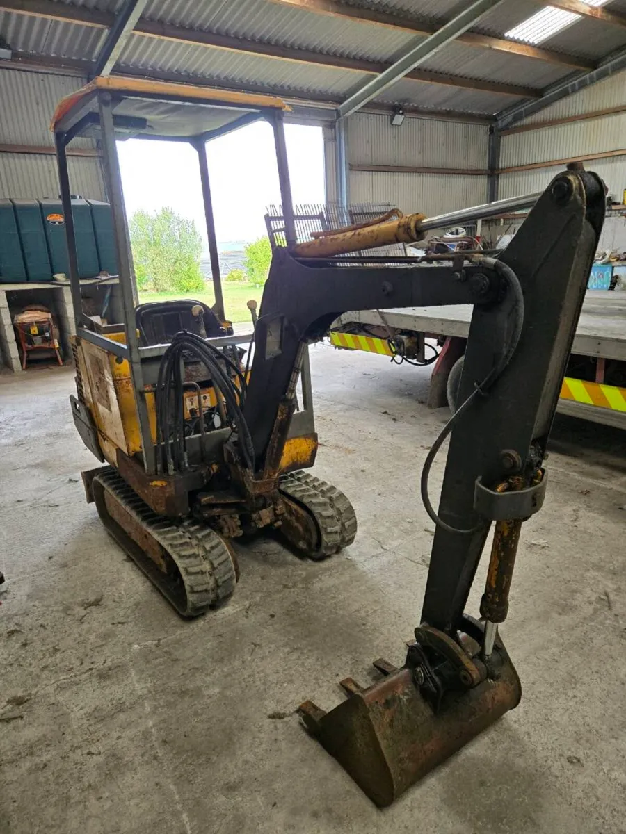 JCB Mini Digger - Image 1
