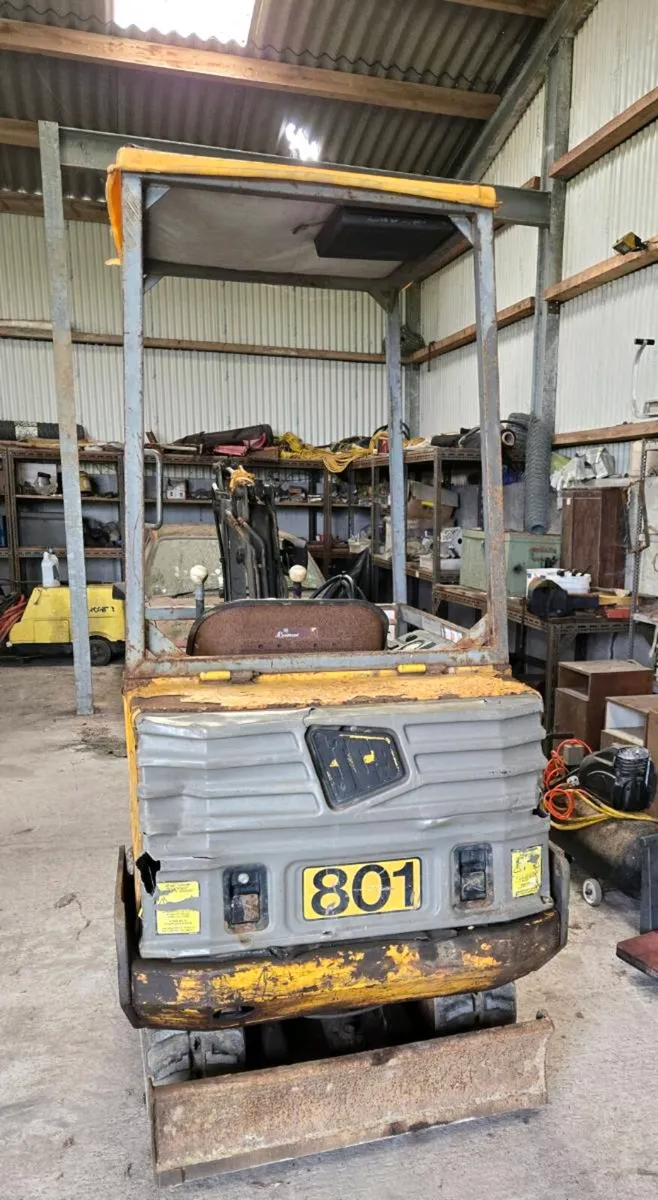 JCB Mini Digger - Image 4