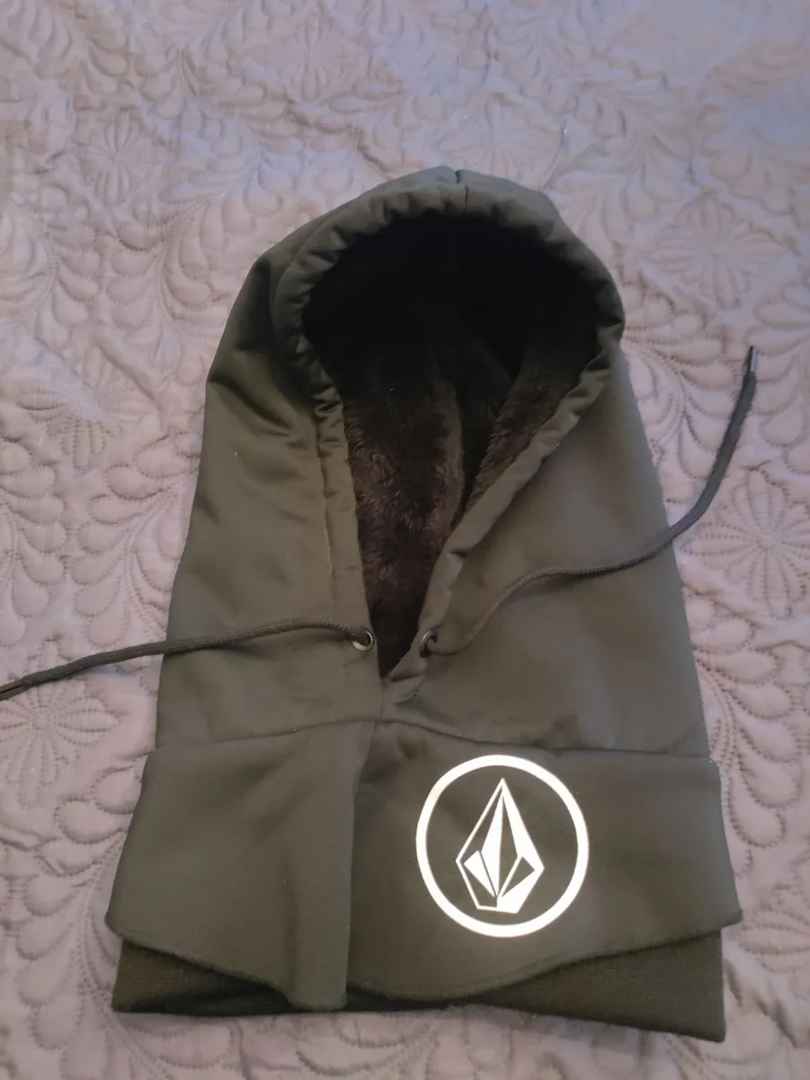 Volcom Fur lined balaclava New - Image 1