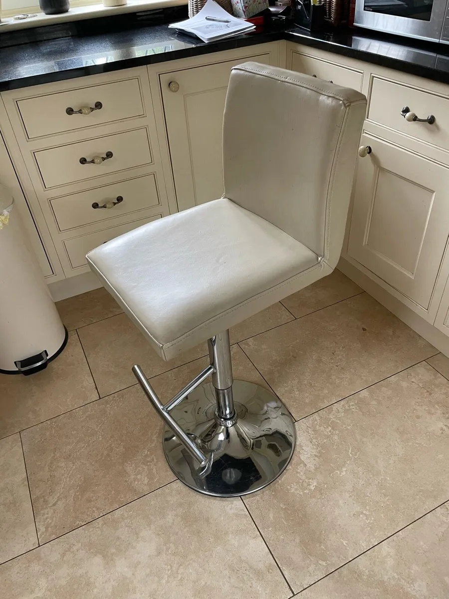 Kitchen high stools - Image 4