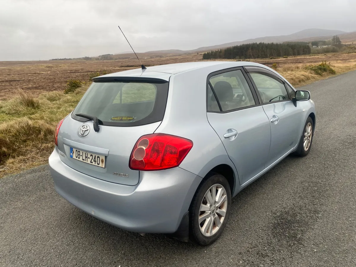 Toyota Auris petrol - Image 4