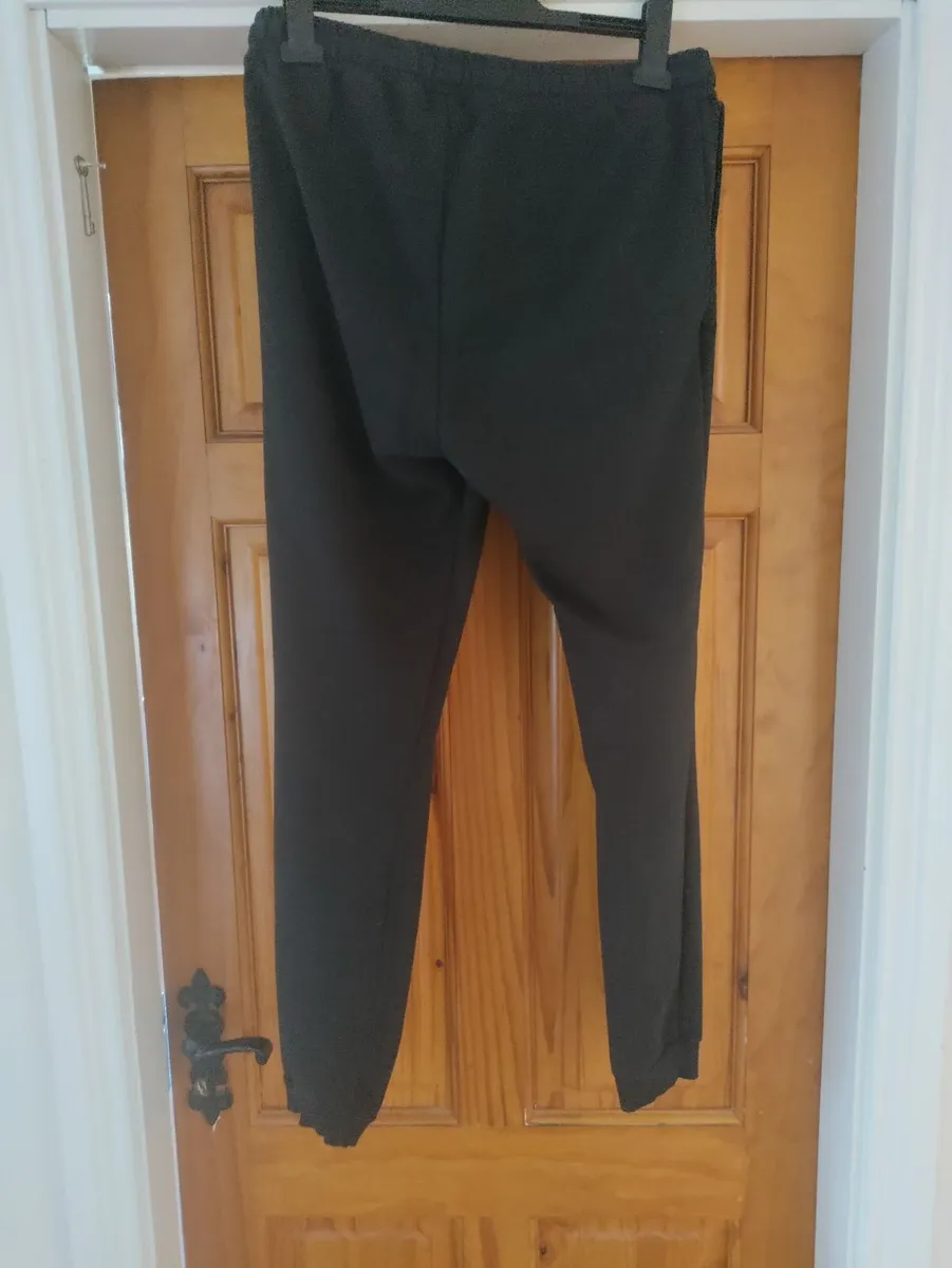 MyProtein Gym Pants L New - Image 4