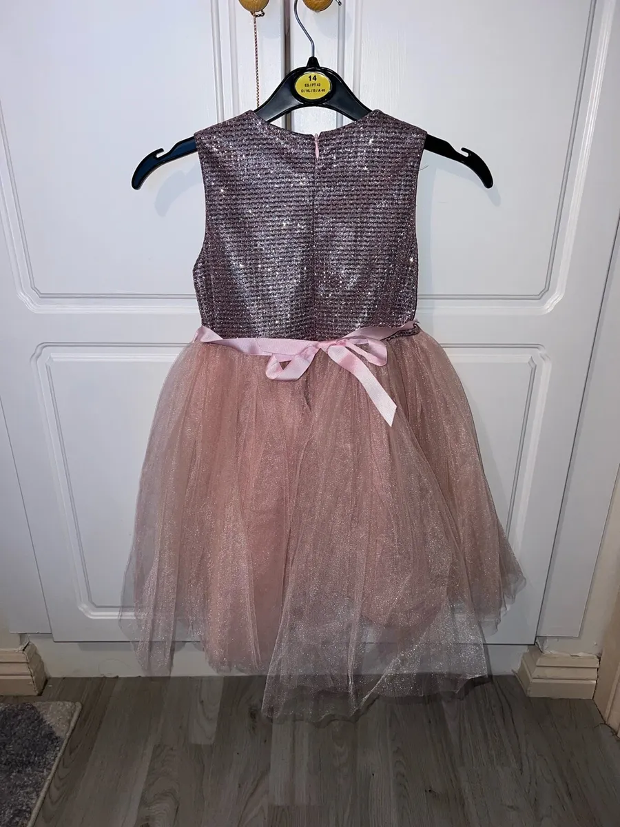 Girls dress - Image 3