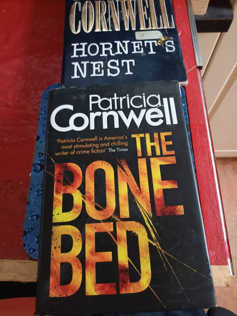 4 books by Patricia Cornwell - Image 1