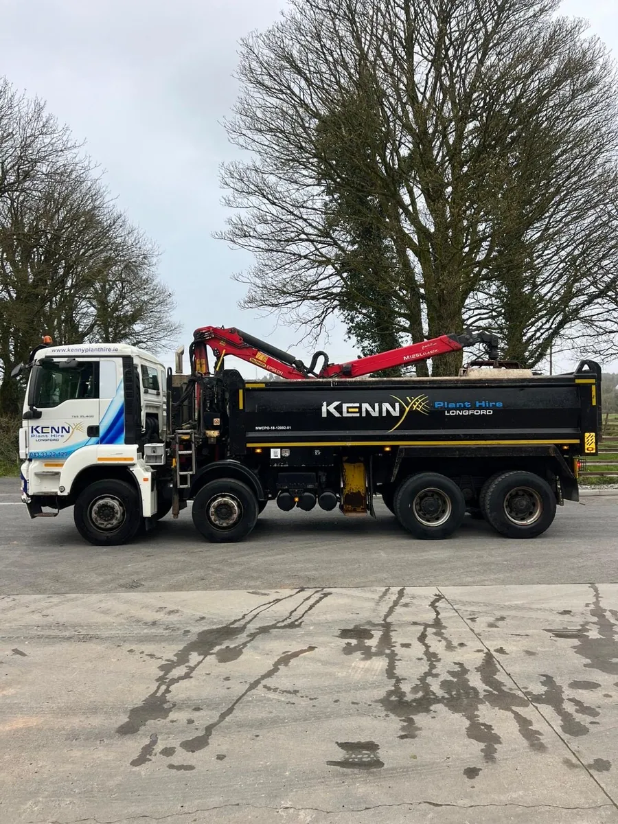 MAN 35 400 8X4 TIPPER GRAB - Image 2