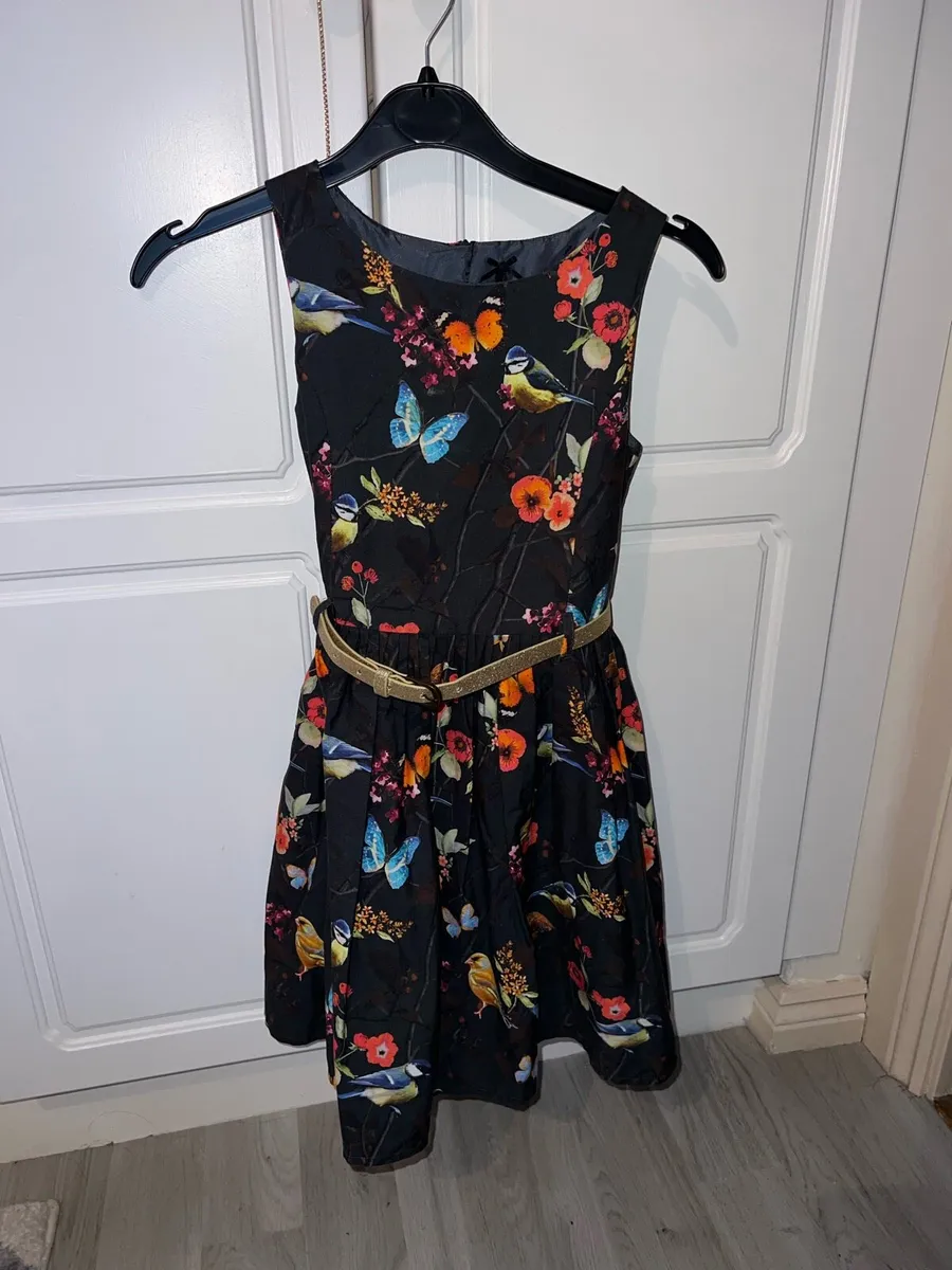 Girls sleeveless black dress with gold belt - Image 1