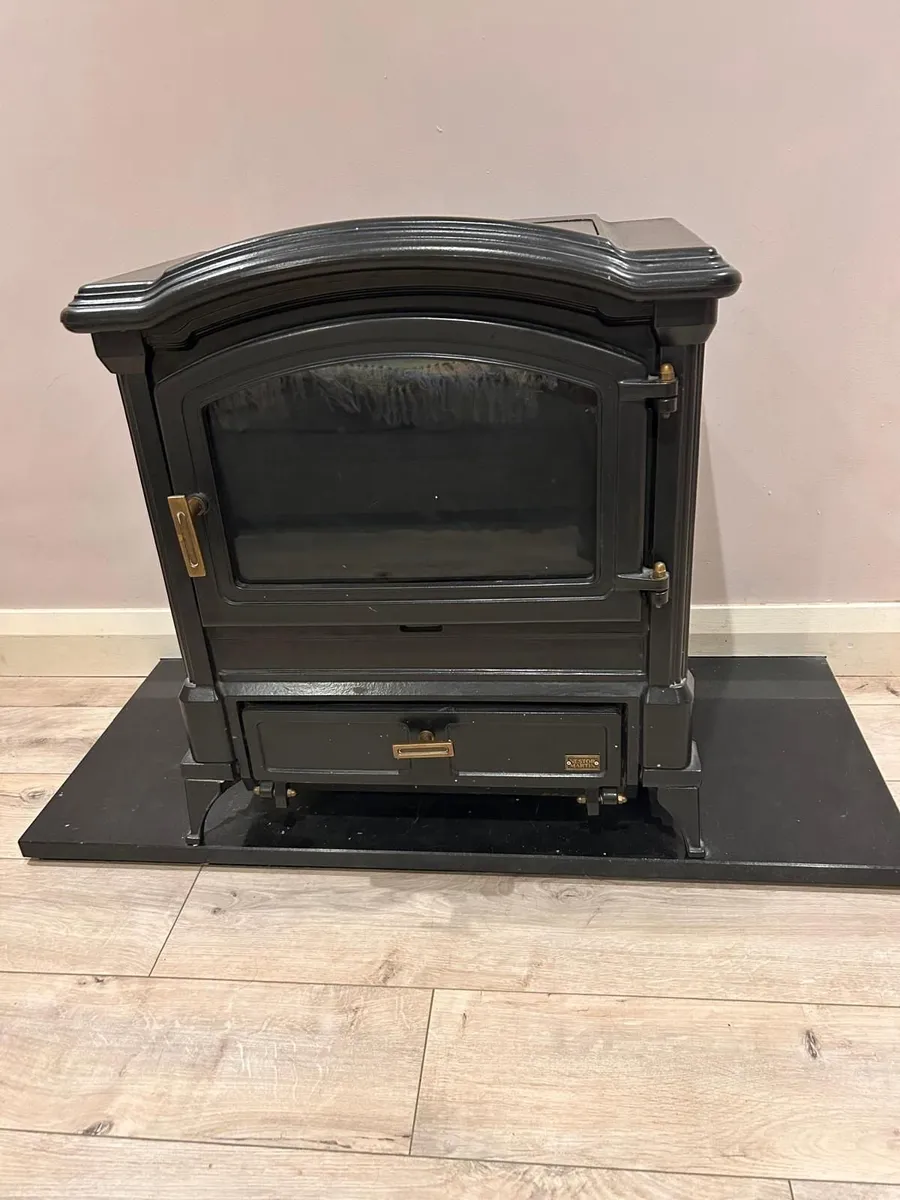 Nestor Martin Oil Stove - Image 2
