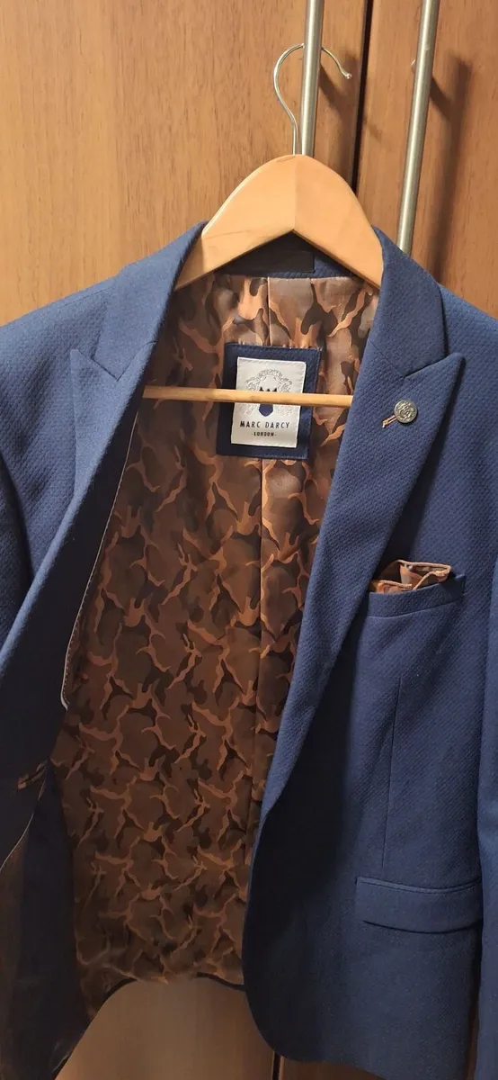 Men's suit jacket - Image 2