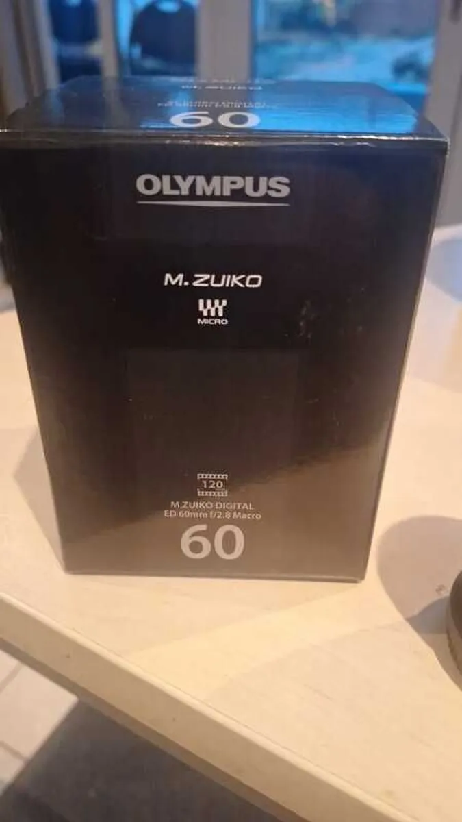 Olympus M.Zuiko Digital ED 60mm f/2.8 - Image 2