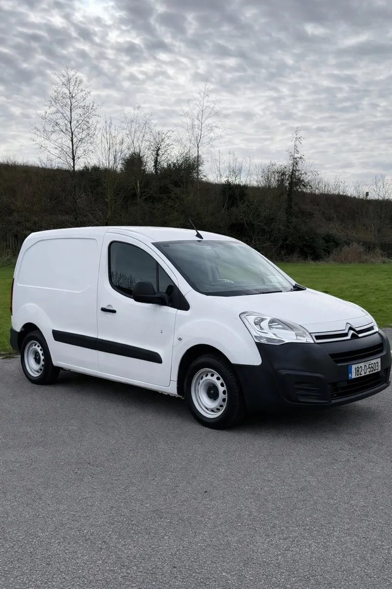 Citroen Berlingo White Diesel 1.6L - Image 1