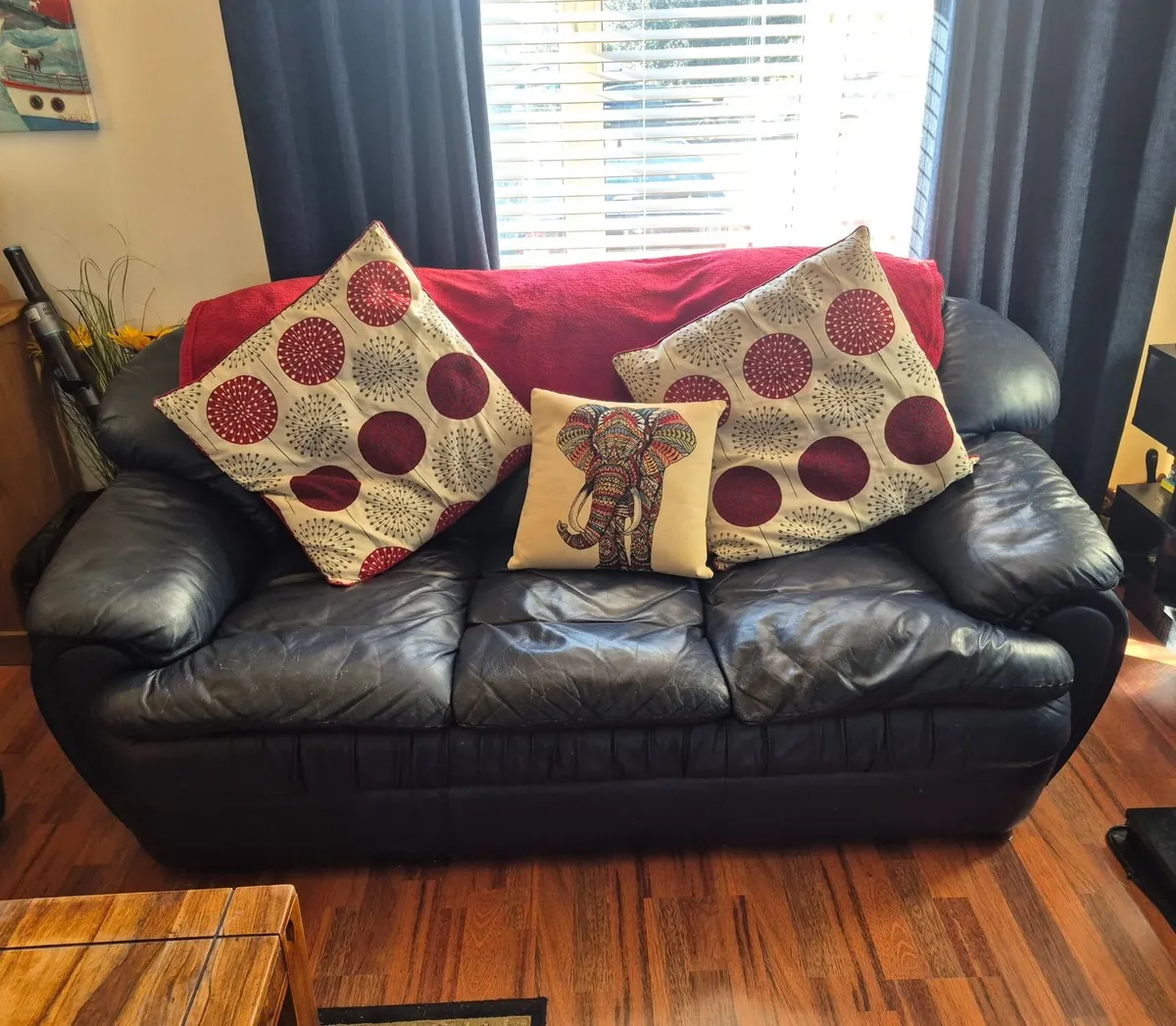 3 Piece Navy Italian Leather sitting room suite - Image 2