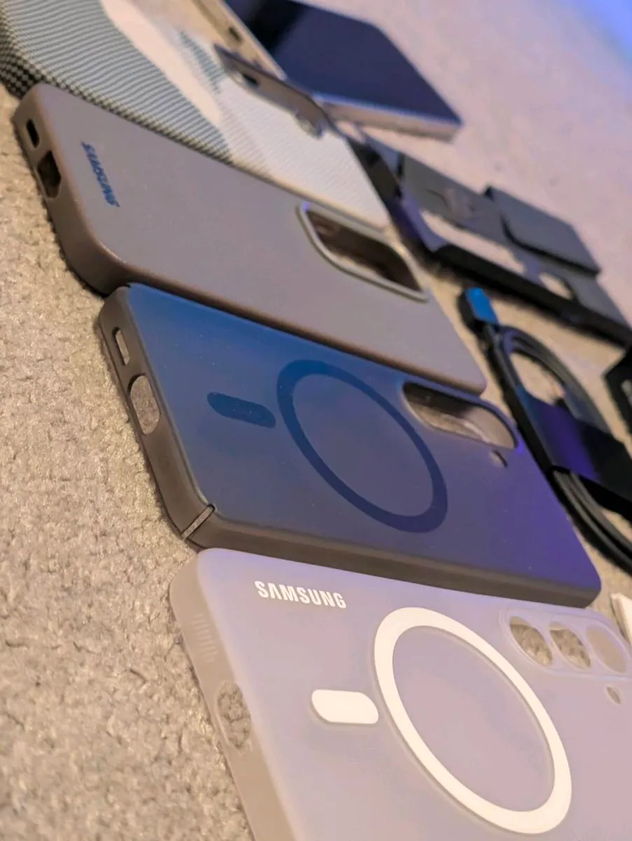 Samsung S24 *Unlocked* 128GB/W Box - Image 4