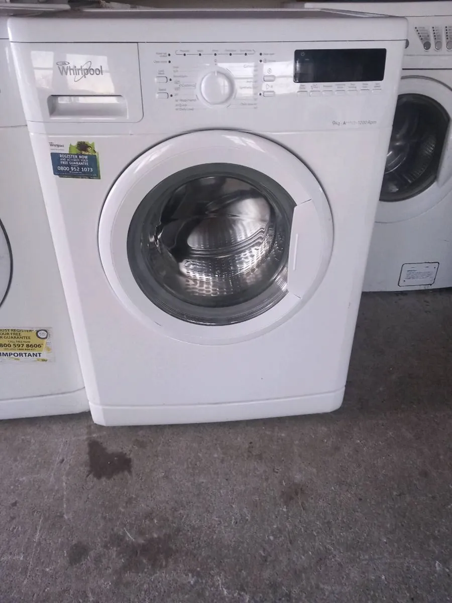 Whirlpool 9kg washing machine - Image 1
