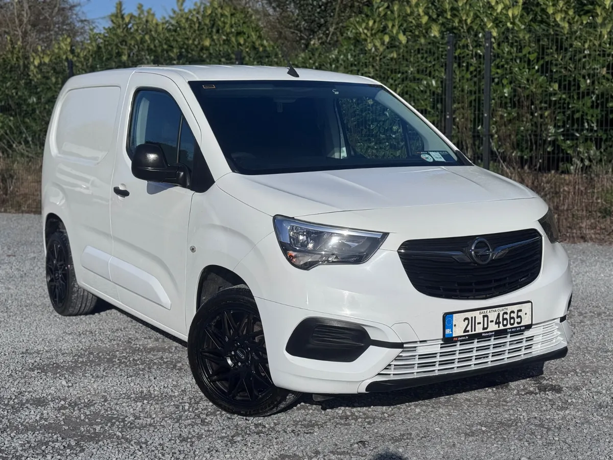 Opel Combo 2021 from €68 per week no deposit - Image 3