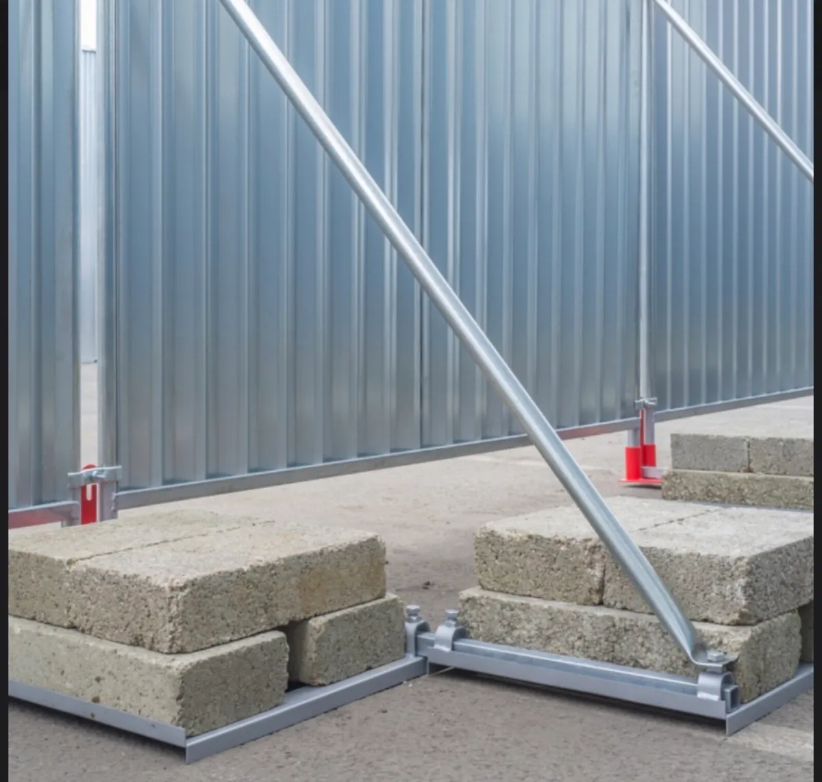 Site Fencing / Hoarding - Image 4