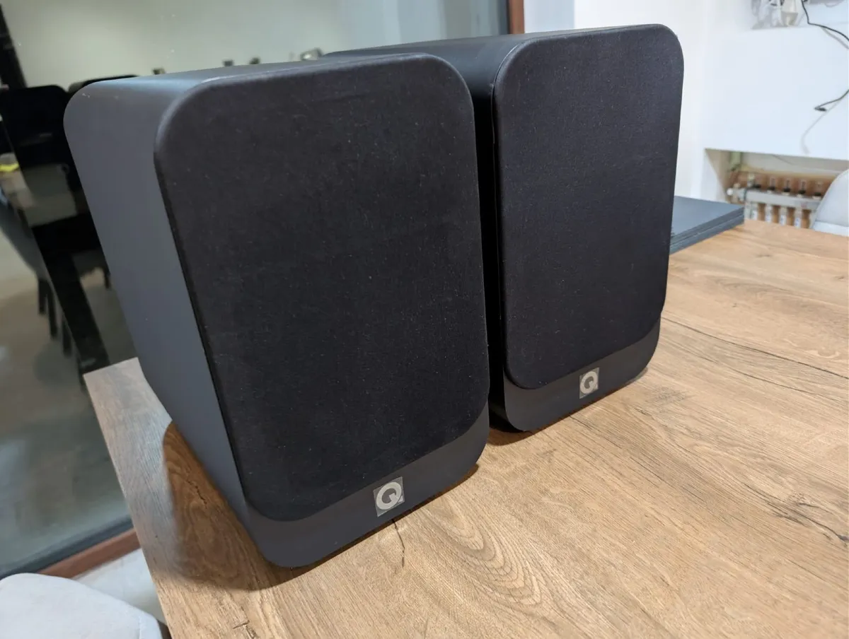 Q acoustics 3030i Hi end speakers - Image 2