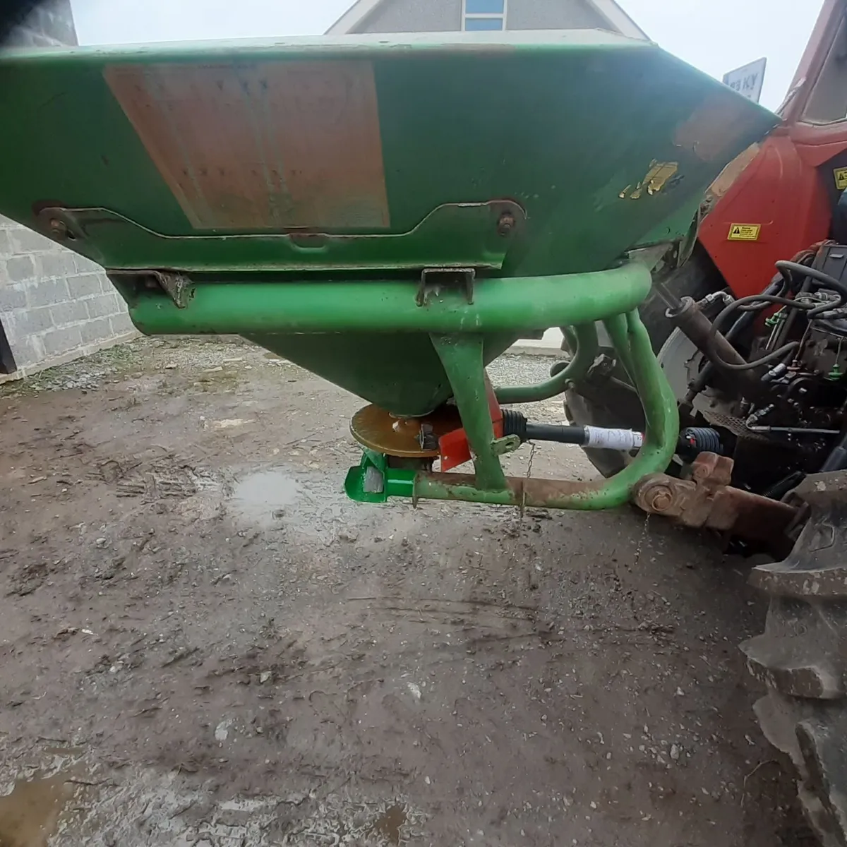 Sower for sale in good condition ready for work - Image 1